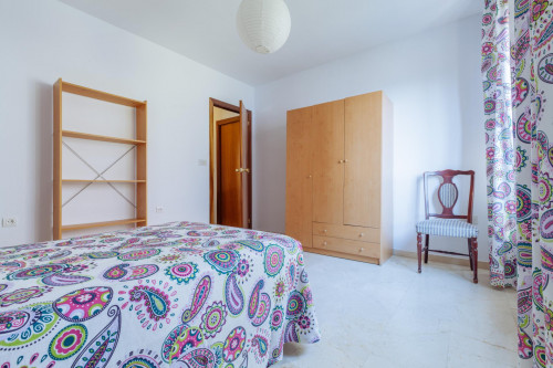 Inviting single bedroom not far from Universidad de Granada - Campus de Fuentenueva