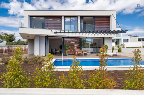 Beautiful 2-bedroom house in Sintra