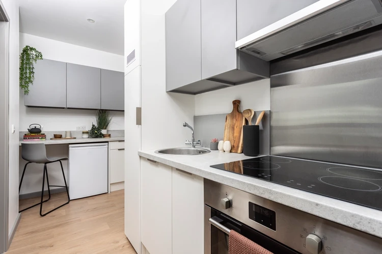  Double Wchair Accessible Non En-Suite  -  Arch View House  - Gallery -  2