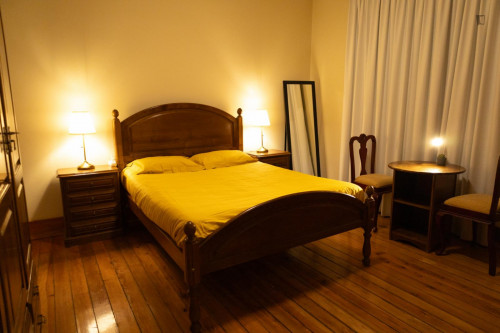 Homely double bedroom near Parque Eduardo VII