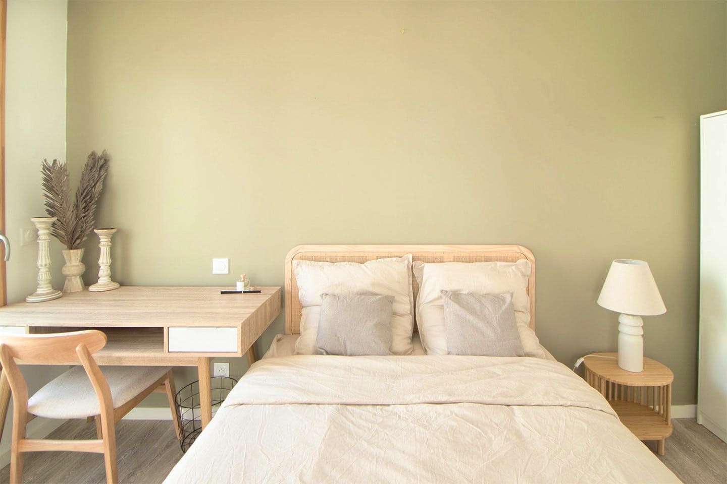 Move Into This 12 M² Room - 8