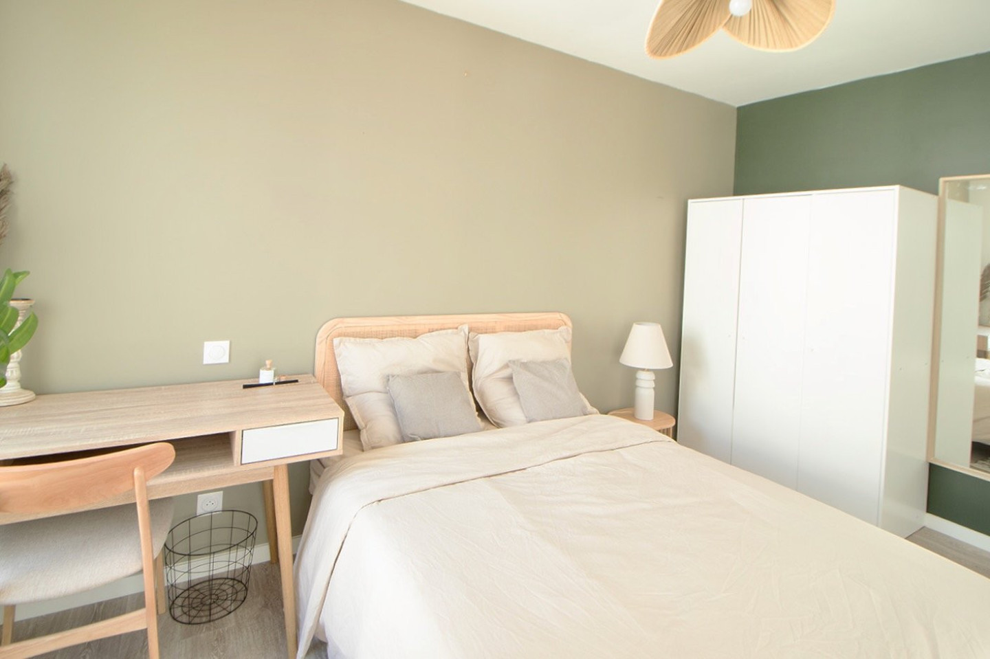Move Into This 12 M² Room - 10