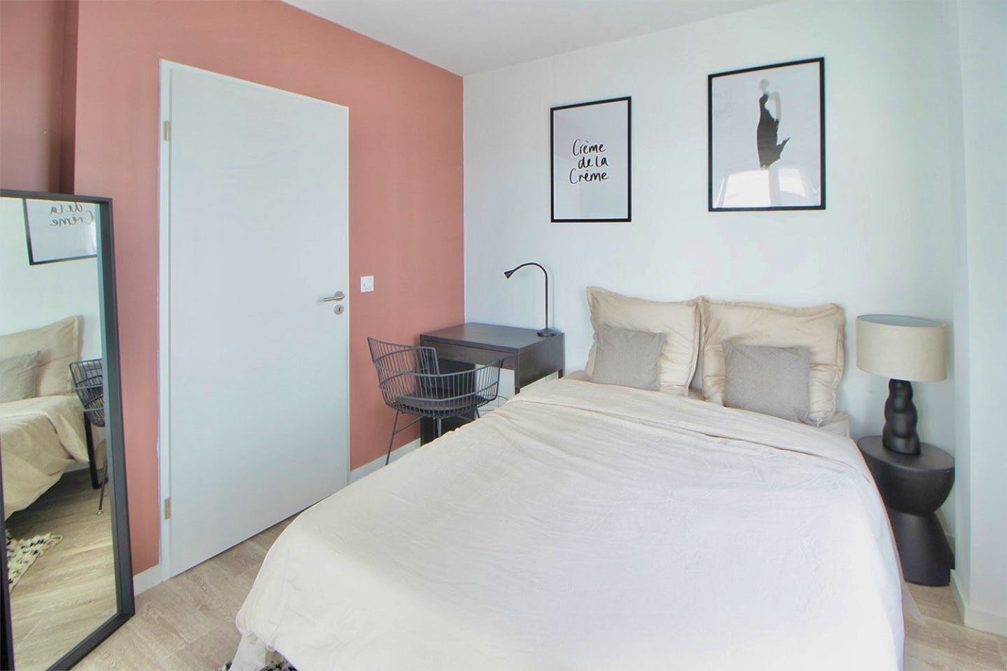 Move Into This Comfortable 10 M² Room - 4