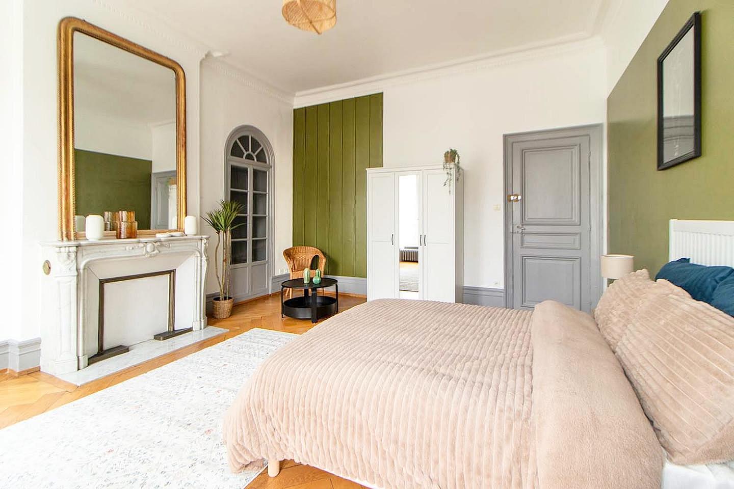 Move Into This Superbe 25 M² Coliving Room With Its Private Bathroom - 2
