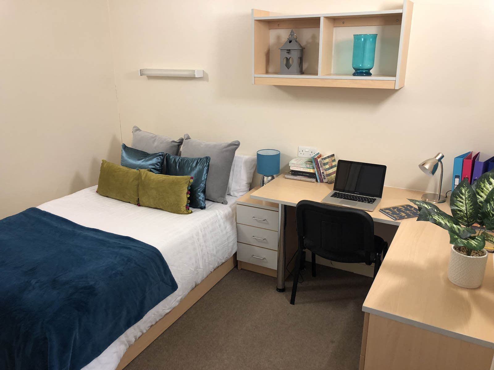  Deluxe Studio  -  Horton House  - Gallery -  9