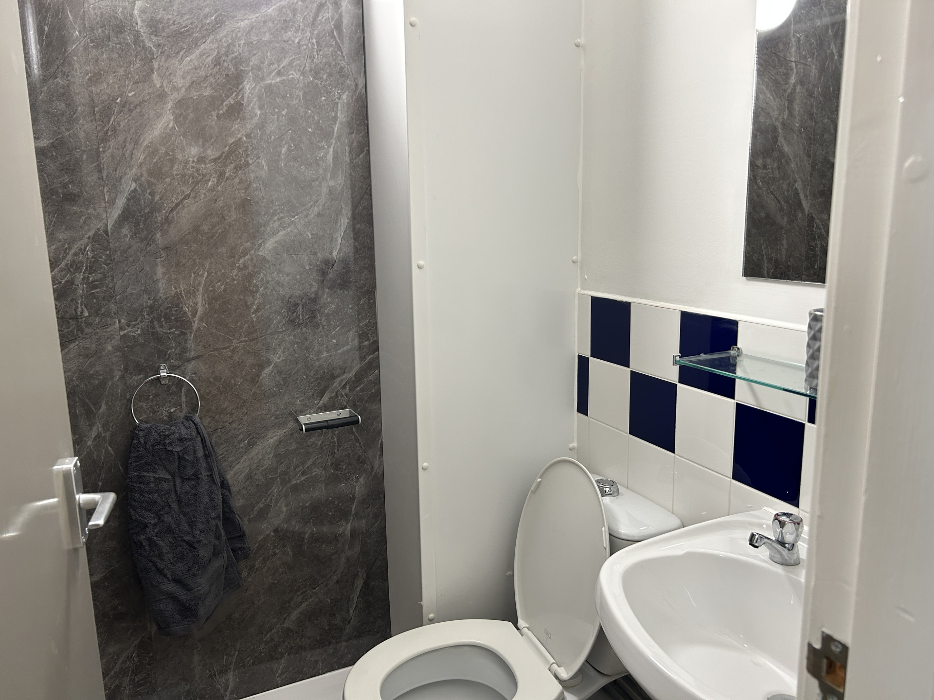  Ground Floor Deluxe En-Suite  -  Horton House  - Gallery -  12