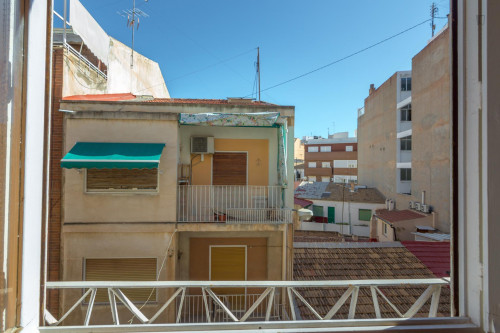 Humble single bedroom with a sunny balcony, in Campoamor - Gallery - 6