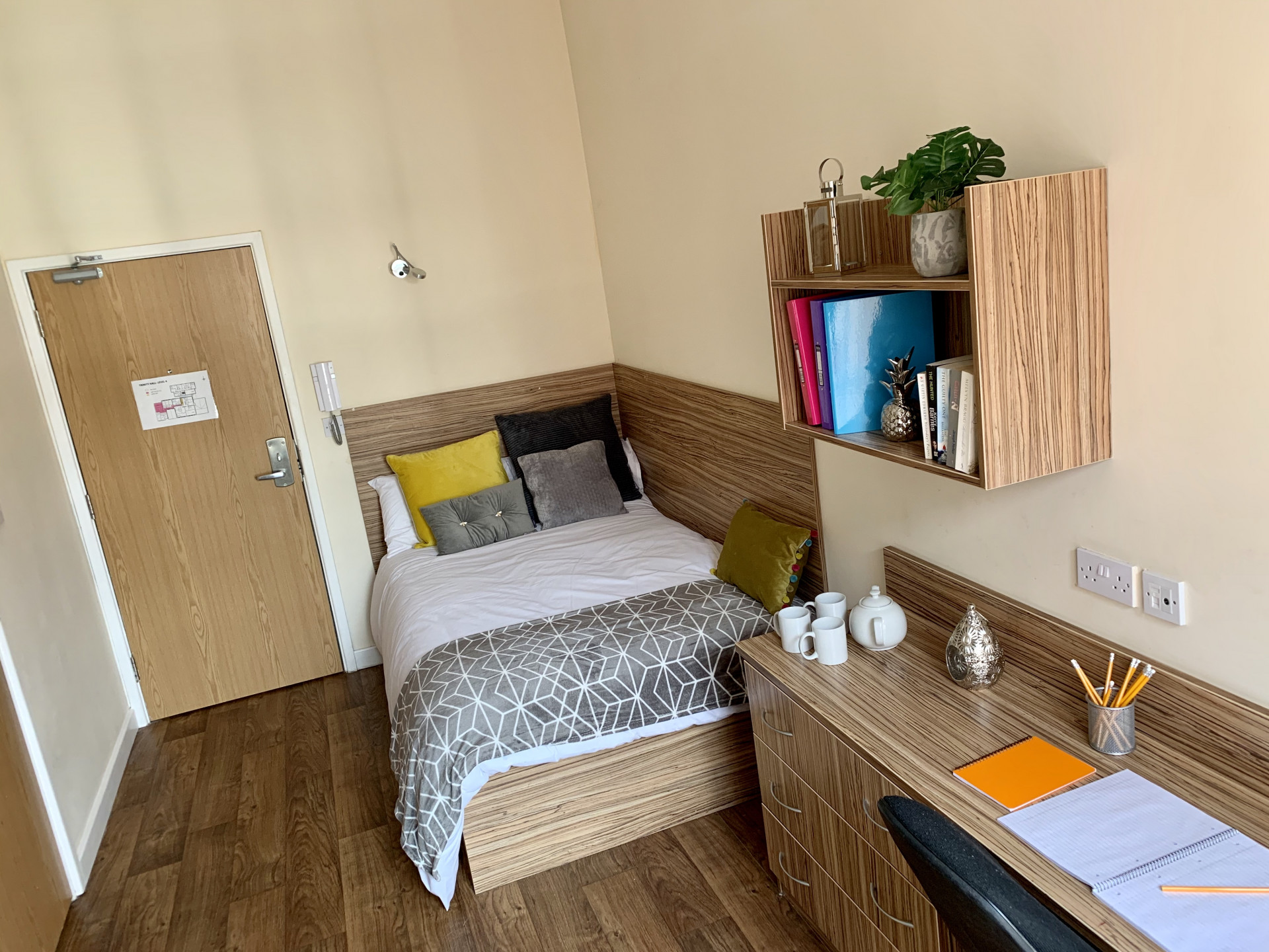 Premier En-Suite - 2