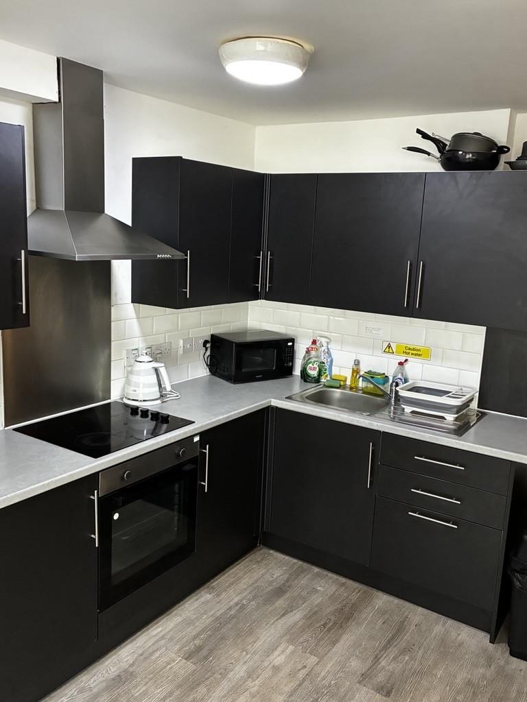 Deluxe Skylight En-Suite - 37