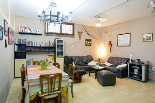 Super cool 1-bedroom annex apartment in a house, in Castilleja de la Cuesta - Gallery - 12