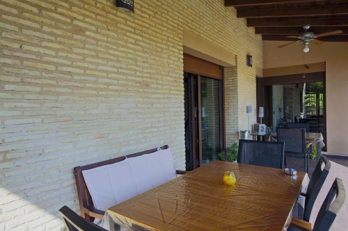 Super cool 1-bedroom annex apartment in a house, in Castilleja de la Cuesta