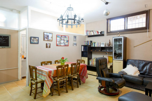 Super cool 1-bedroom annex apartment in a house, in Castilleja de la Cuesta - Gallery - 21