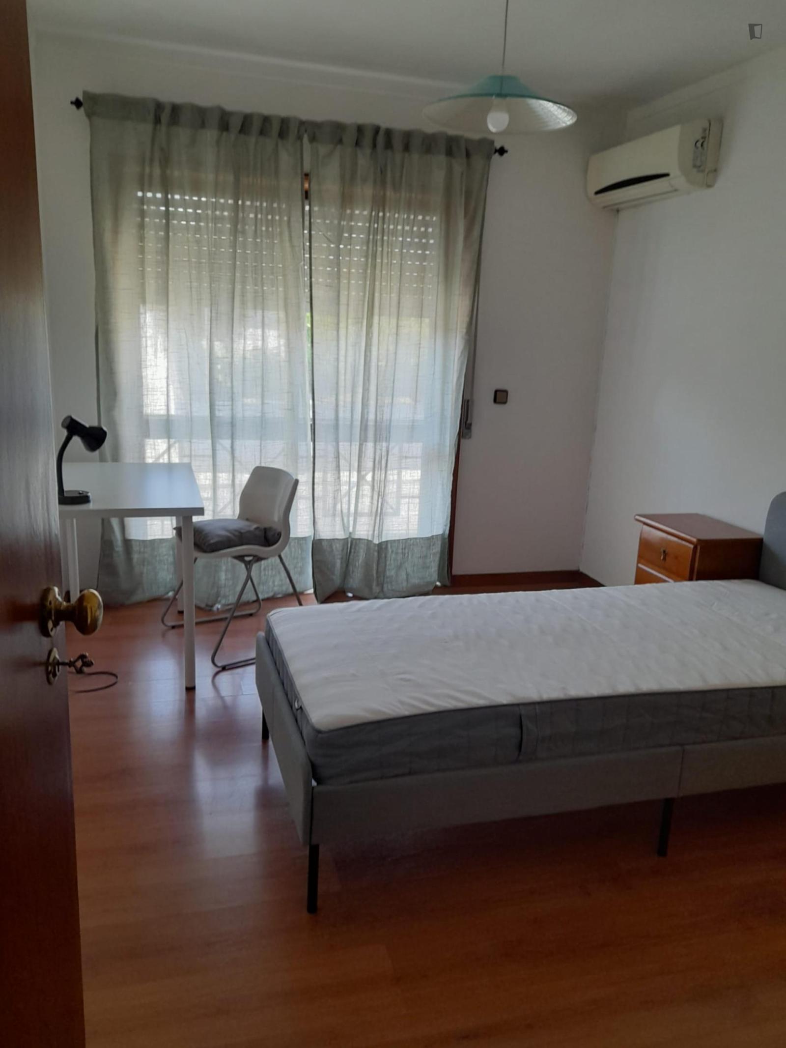  Comfy Single Bedroom Close To Universidade Do Minho  -  Comfy single bedroom close to Universidade do Minho  - Gallery -  1