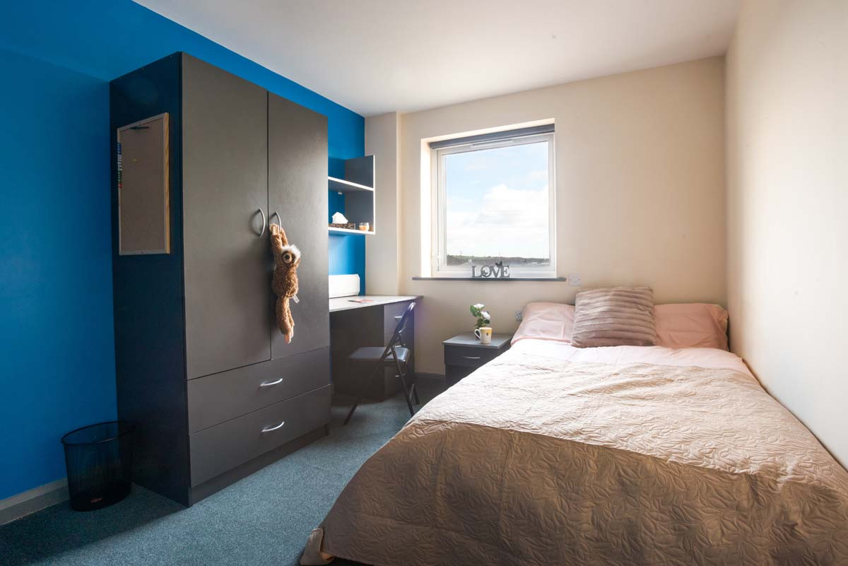  Classic En-Suite, London House  -  Stoke Student Village  - Gallery -  22