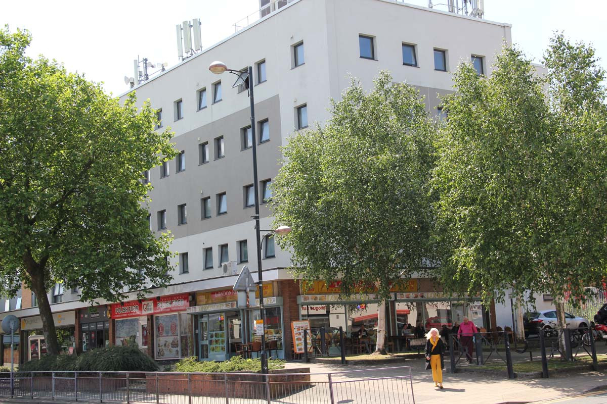  Deluxe Studio, London House  -  Stoke Student Village  - Gallery -  12