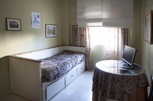 Comfy single bedroom in a house with swimming pool near Sanlúcar la Mayor - Gallery - 11