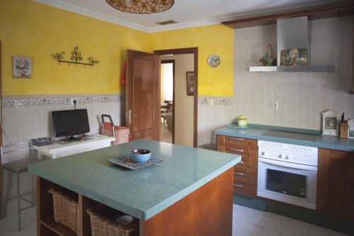 Comfy single bedroom in a house with swimming pool near Sanlúcar la Mayor - Gallery - 8