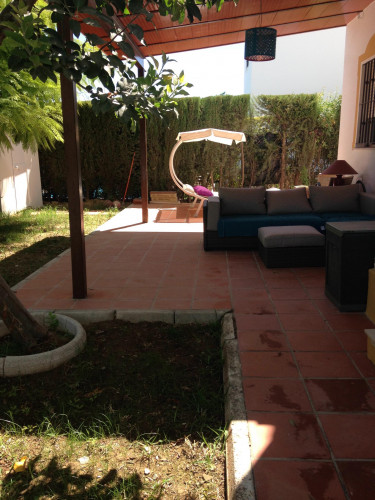 Comfy single bedroom in a house with swimming pool near Sanlúcar la Mayor