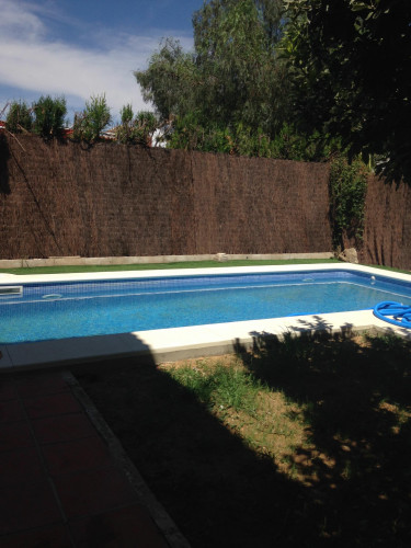 Comfy single bedroom in a house with swimming pool near Sanlúcar la Mayor