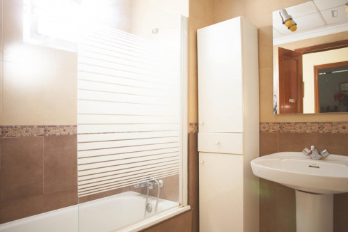 Comfy single bedroom in a house with swimming pool near Sanlúcar la Mayor - Gallery - 7