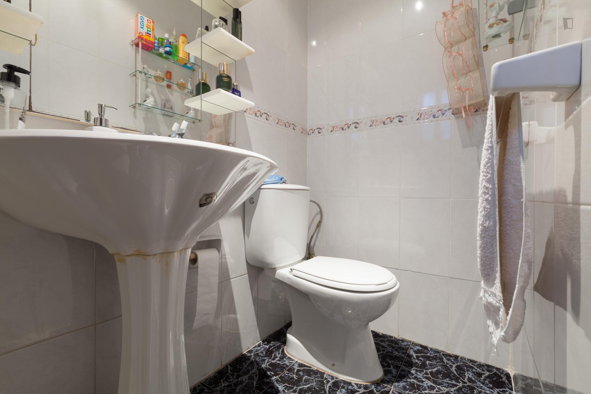 Comfy single bedroom in Zaidín - Vergeles