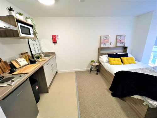 Q Studios - Gallery - 71
