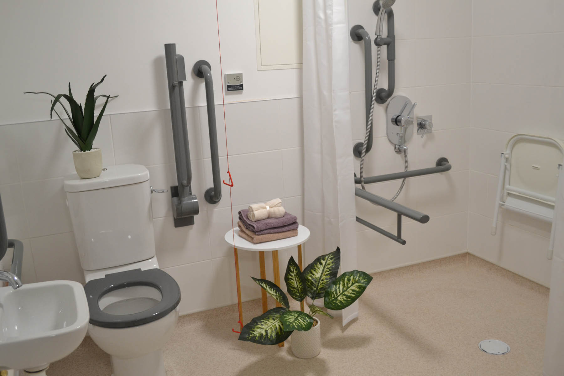 Premier Wet Room - Q Studios - Gallery - 10