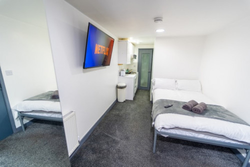 24 Dale Road - Gallery - 22