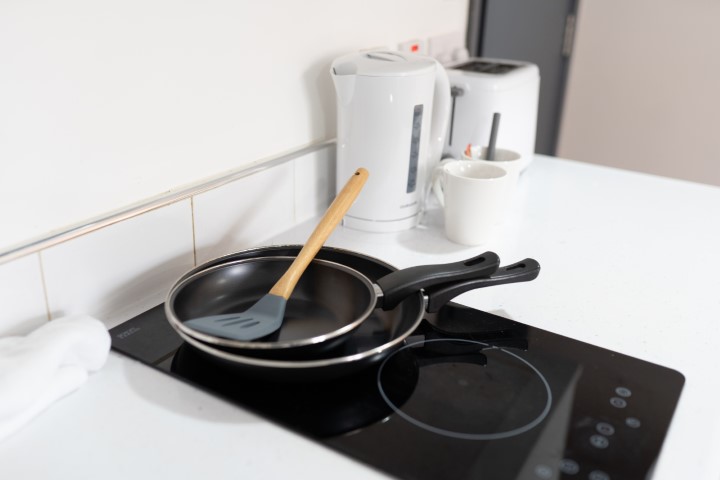  Studio Large  -  24 Dale Road  - Gallery -  10