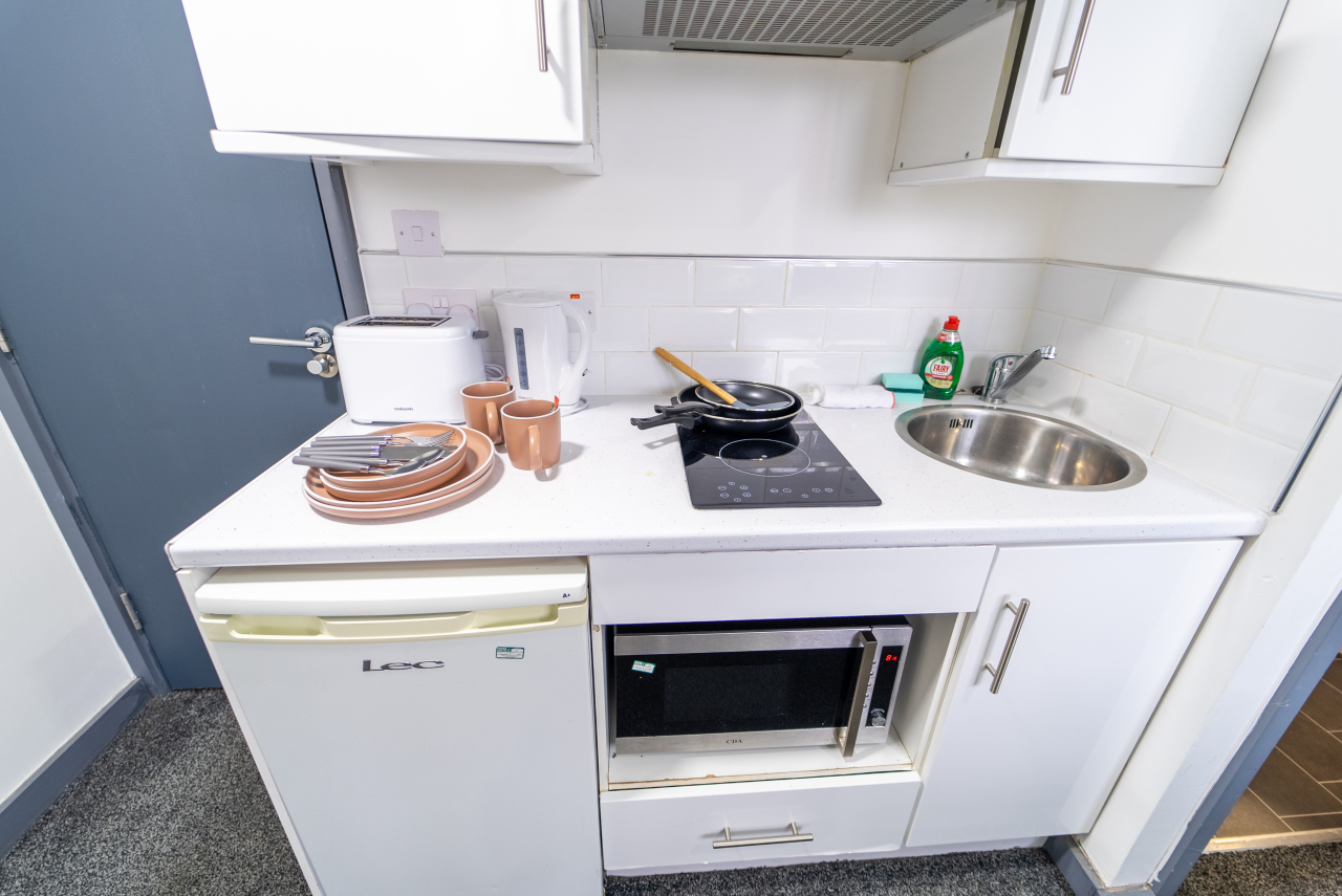  Studio Standard  -  24 Dale Road  - Gallery -  2