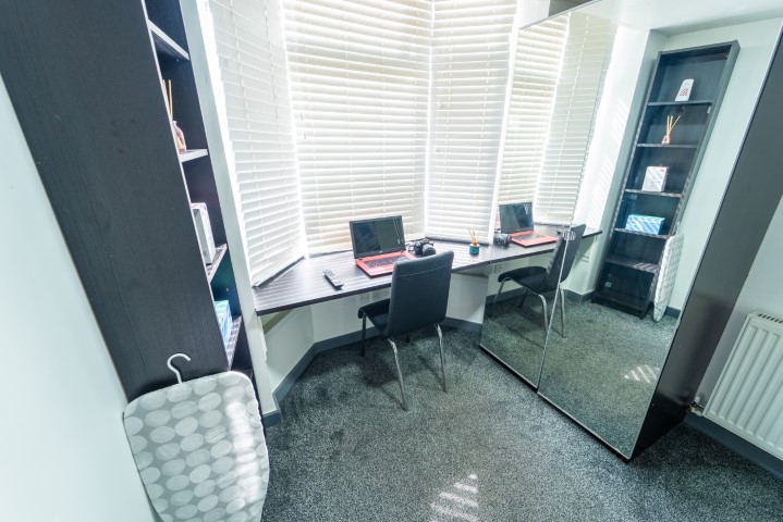  Studio Standard  -  24 Dale Road  - Gallery -  7