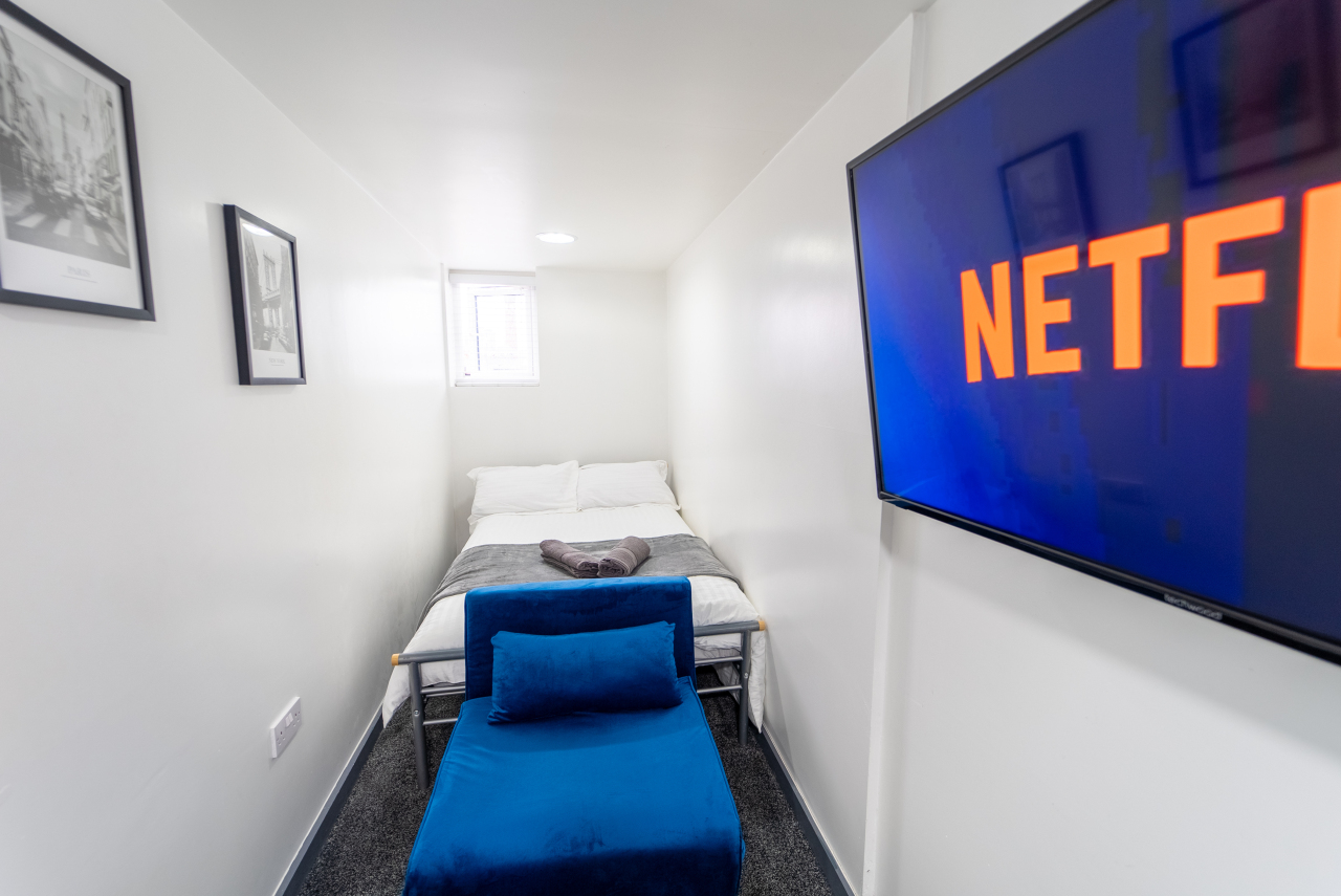  Studio Standard  -  24 Dale Road  - Gallery -  13