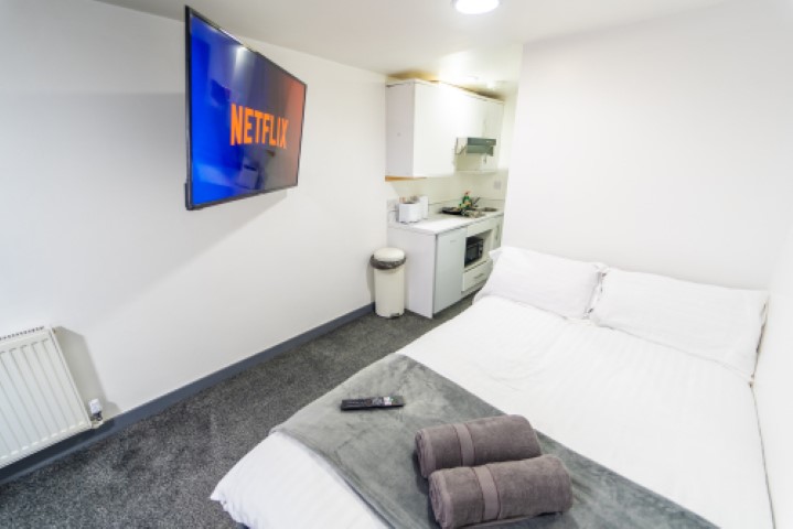  Studio Standard  -  24 Dale Road  - Gallery -  8