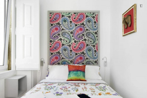 Delightful 1-bedroom apartment in Lapa - Gallery - 14