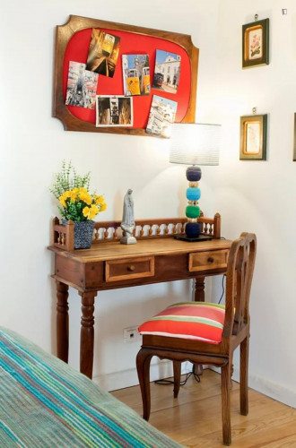 Colourful 1-bedroom apartment in Rato - Gallery - 5