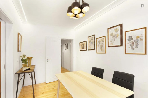 Inviting 2-bedroom apartment in classic Lapa - Gallery - 22