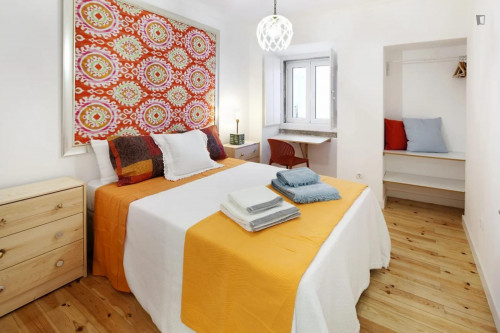 Inviting 2-bedroom apartment in classic Lapa - Gallery - 9