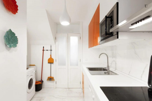Inviting 2-bedroom apartment in classic Lapa - Gallery - 17