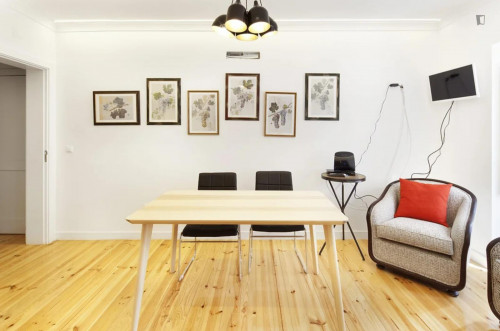 Inviting 2-bedroom apartment in classic Lapa - Gallery - 23