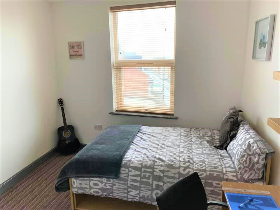  Deluxe Bedroom  -  Millfield House  - Gallery -  9