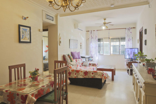 Single bedroom in a 3-bedroom flat, in Poligono Sur - Gallery - 16