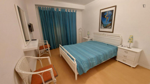 2 bedroom apartment with stunning beach view in the city center