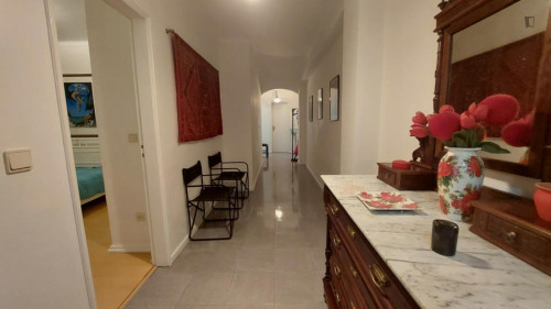 2 bedroom apartment with stunning beach view in the city center - Gallery - 8
