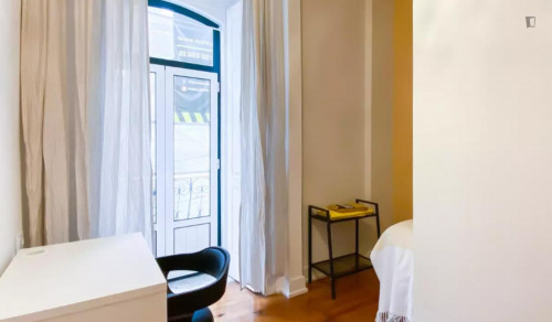 Comfy single bedroom near the Intendente metro