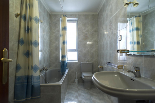 4-Bedroom apartment in proximity to Facultad de Derecho - Gallery - 18