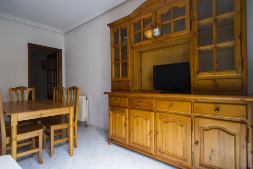 4-Bedroom apartment in proximity to Facultad de Derecho - Gallery - 25
