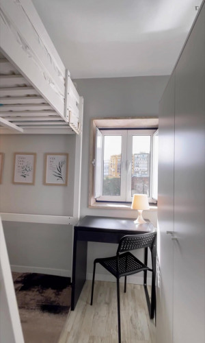 Inviting studio in Ajuda