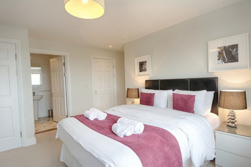 The Courtyard - Gallery - 6