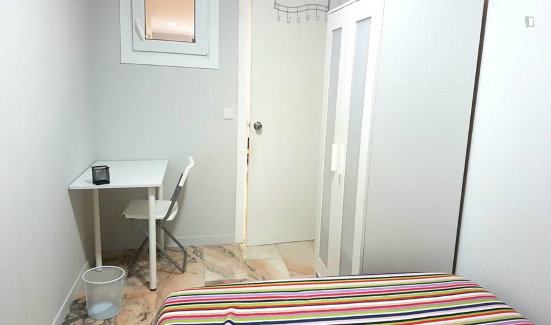 Central located room in a wonderful girls house