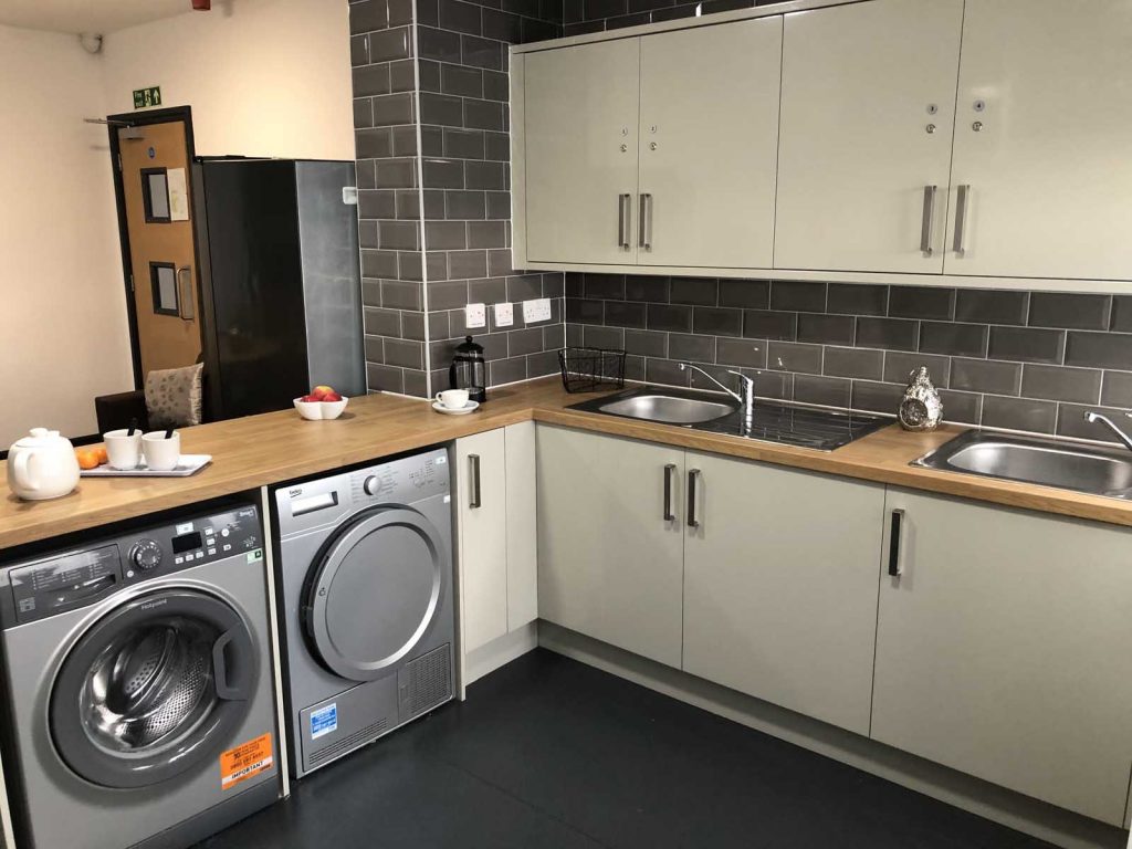 Classic En-Suite - Mandale Terrace - Gallery - 8